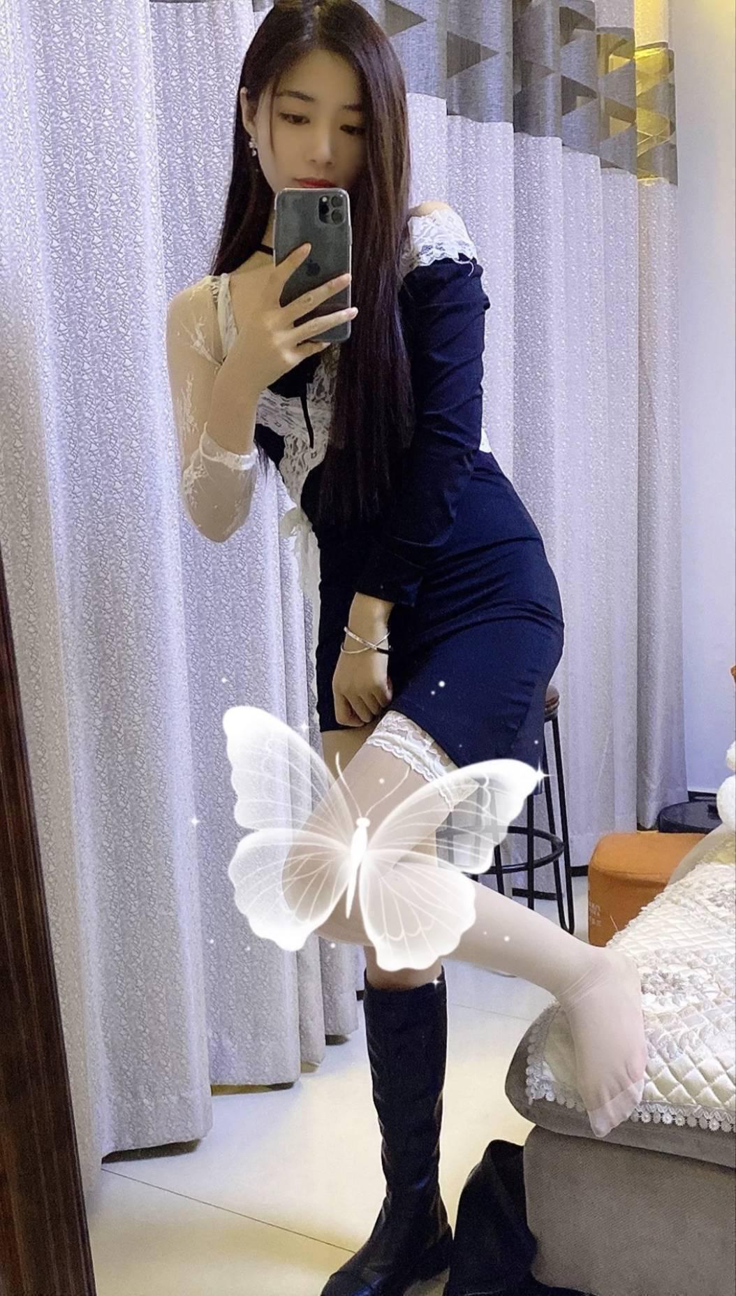 单飞极品嫩妹